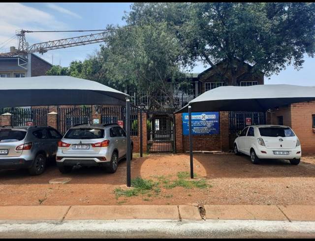 INDUSTRIAL FOR SALE IN KOEDOESPOORT INDUSTRIAL